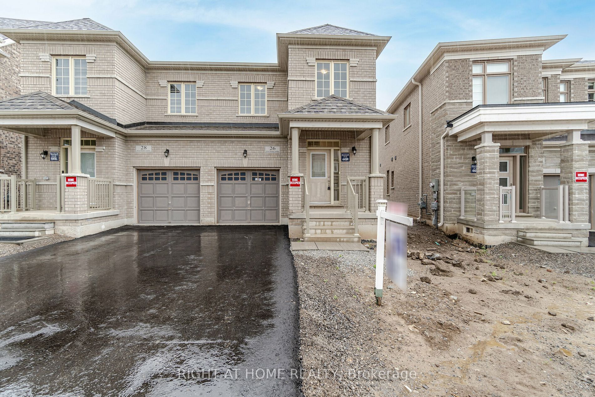 26 Silver Meadows Gdns N