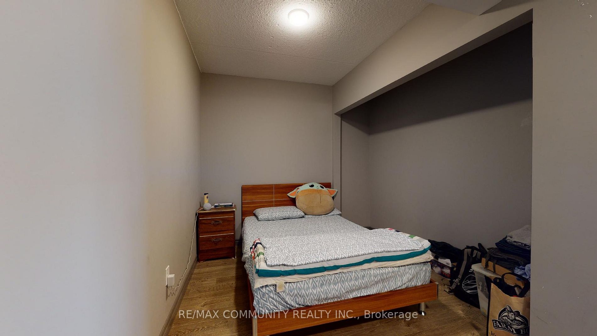 321 Spruce Street, #303