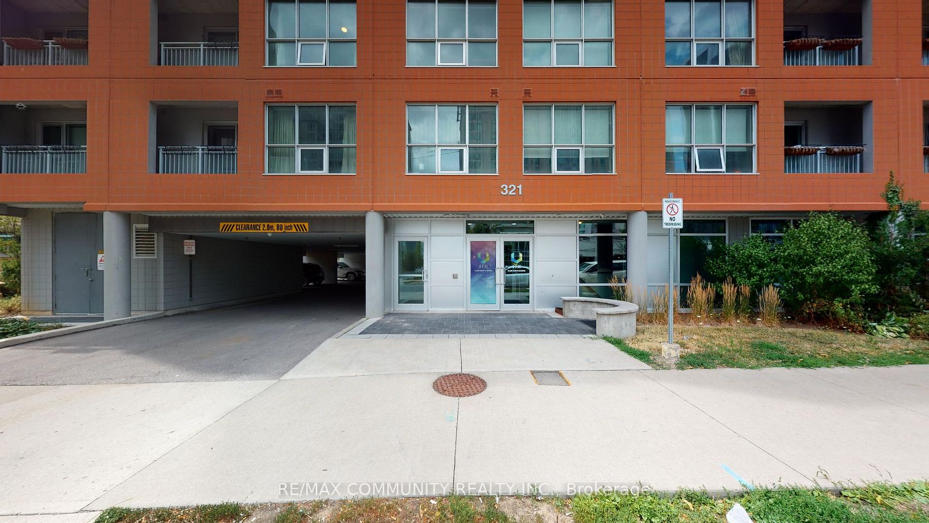 321 Spruce Street, #303