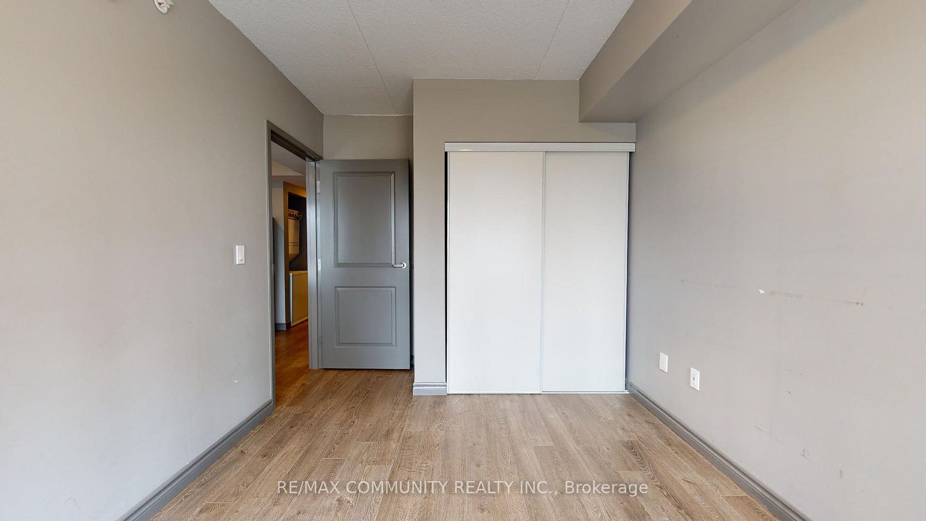 321 Spruce Street, #303