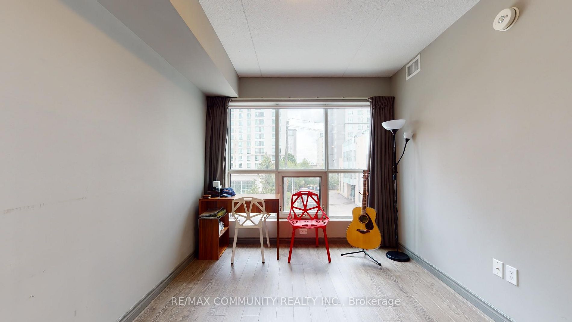 321 Spruce Street, #303