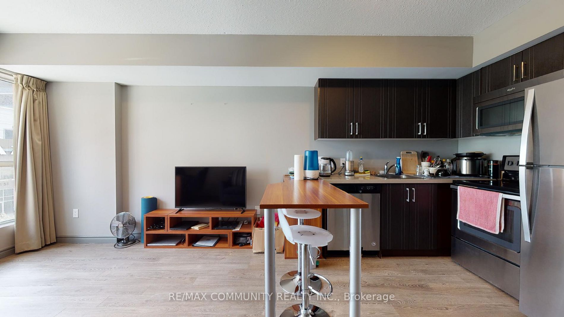321 Spruce Street, #303