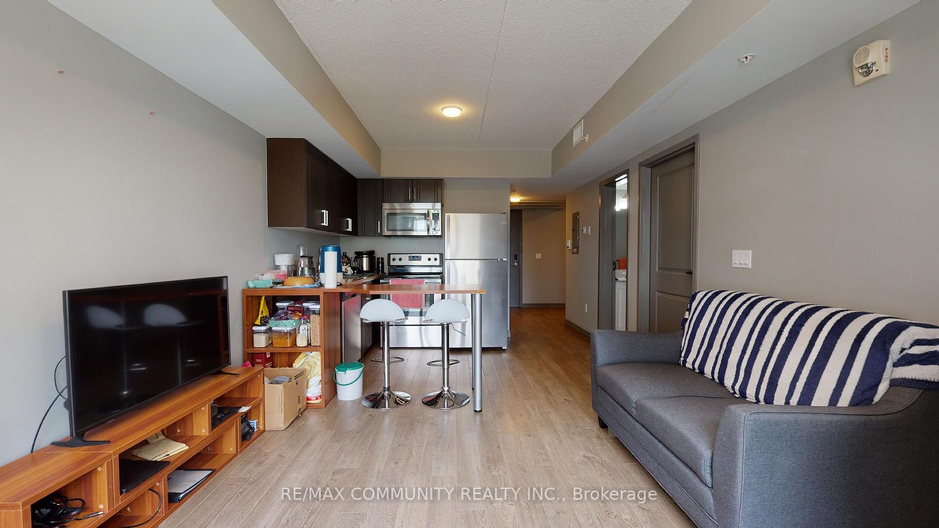 321 Spruce Street, #303