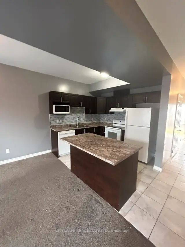 10 Dufferin St