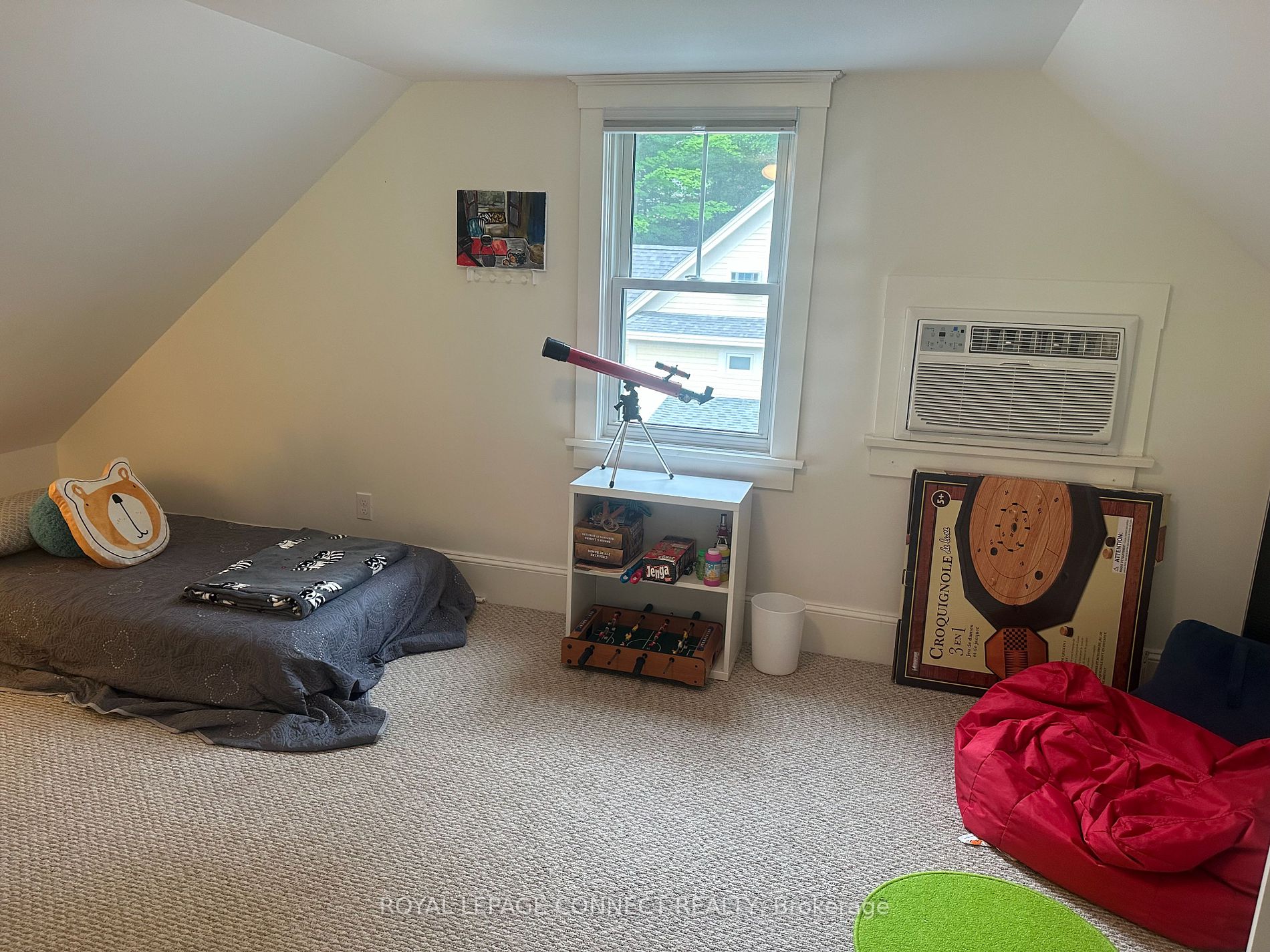 11 Hollow Lane, #219