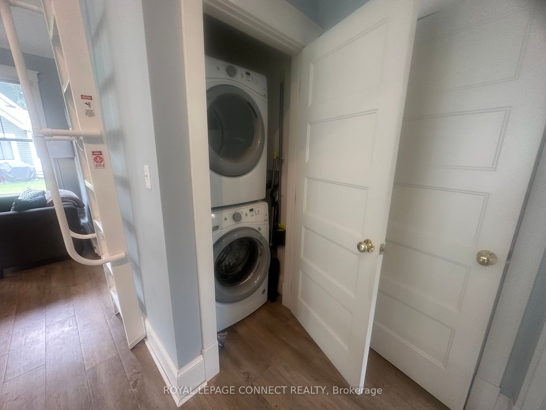 11 Hollow Lane, #219