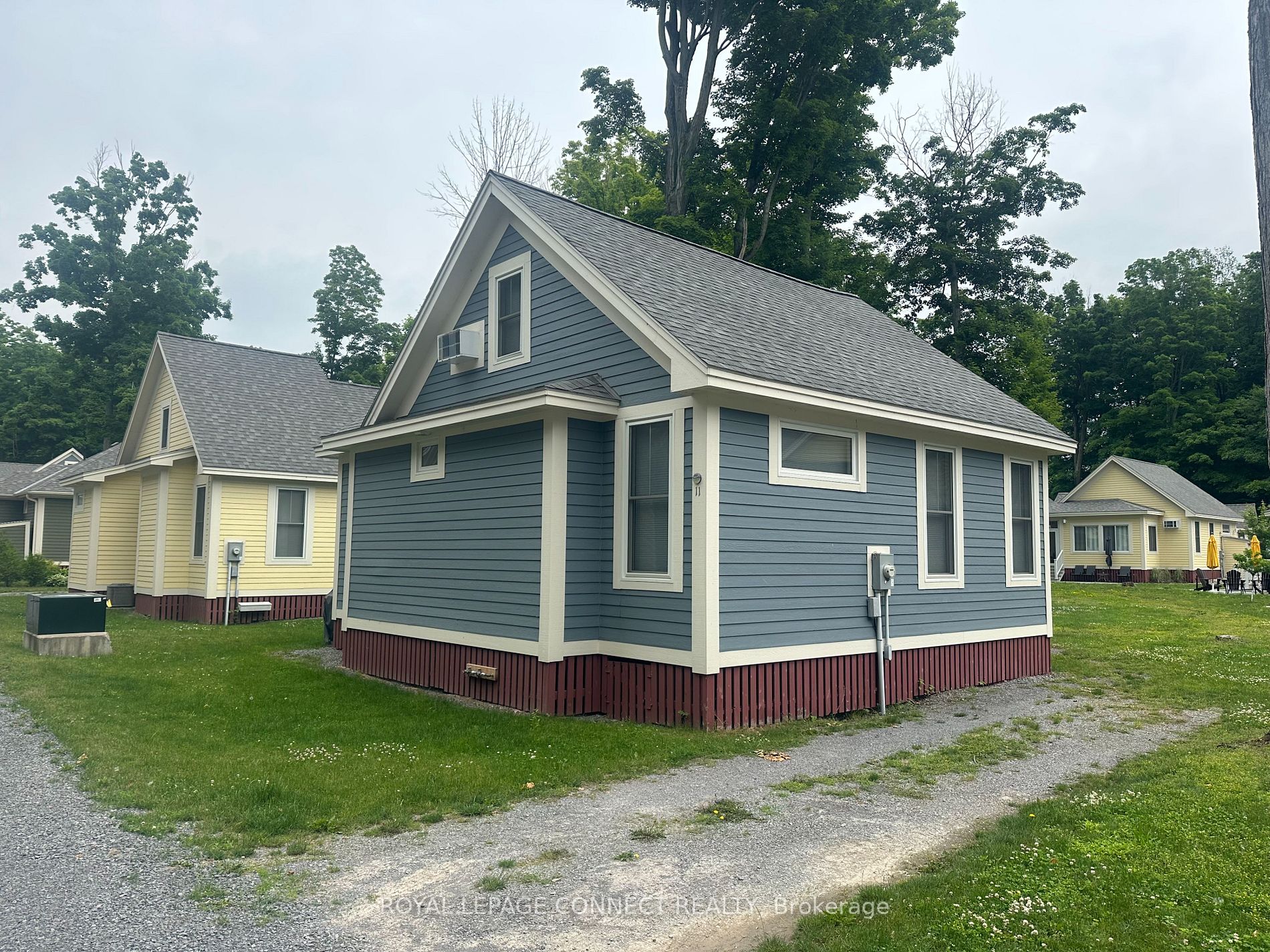 11 Hollow Lane, #219