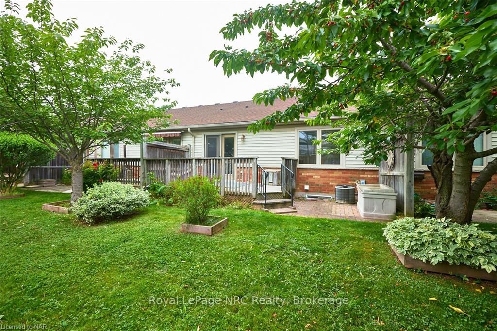 35 Wentworth Dr, #9