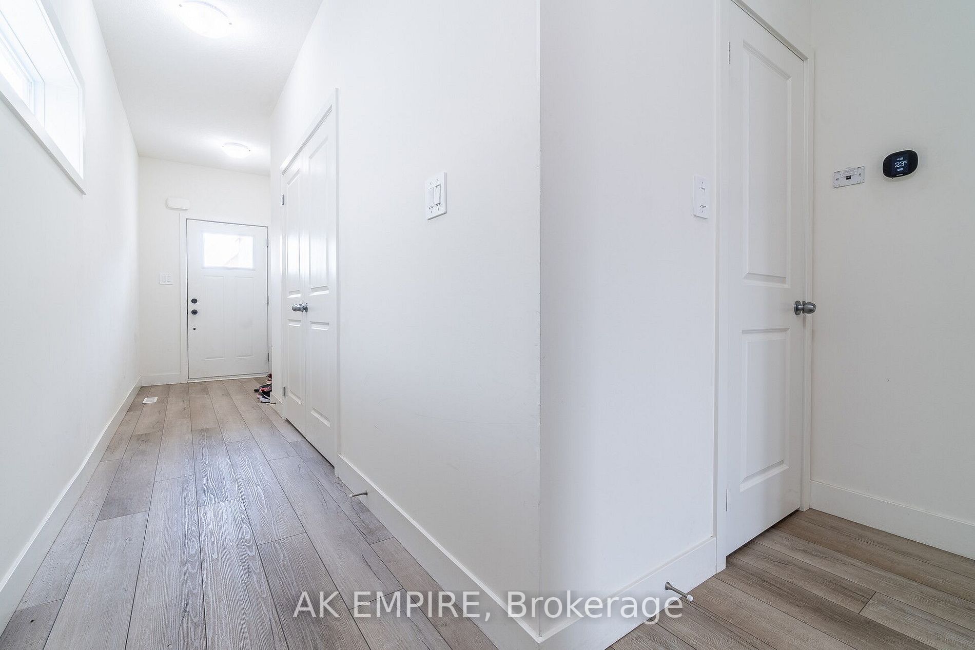 1604 Capri Cres
