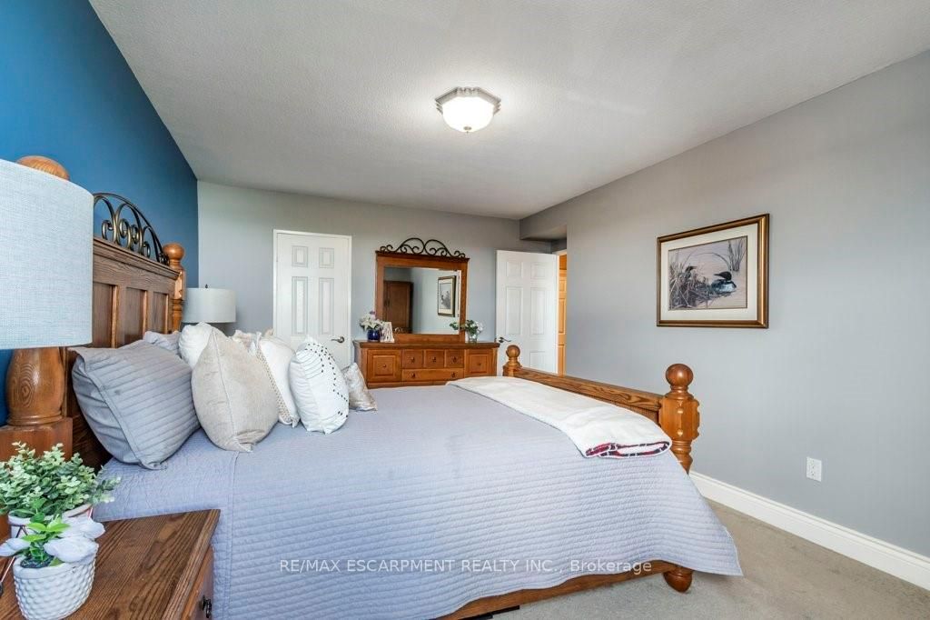 500 Green Road, #705