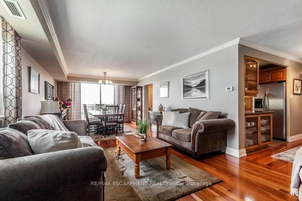 500 Green Road, #705