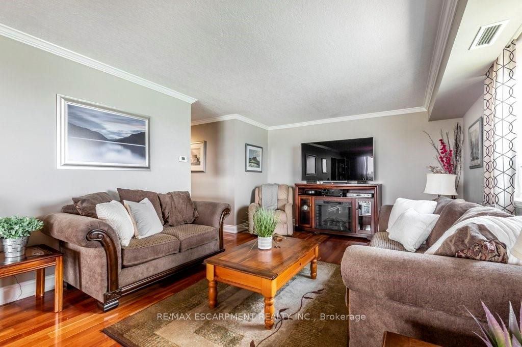 500 Green Road, #705