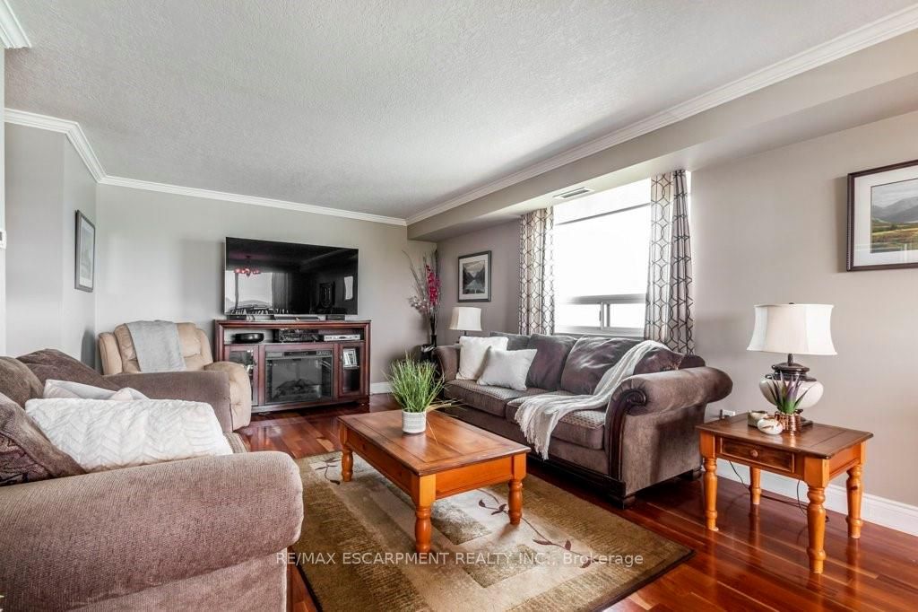 500 Green Road, #705