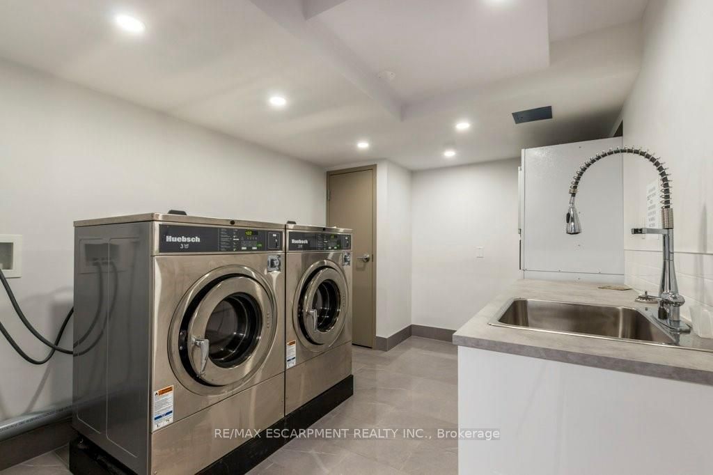 500 Green Road, #705