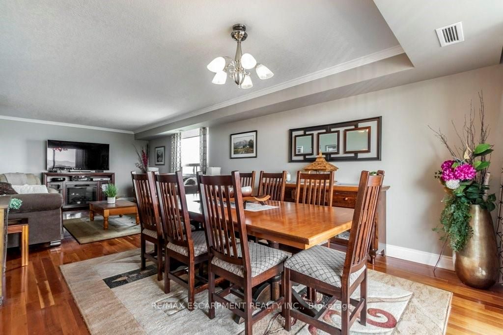 500 Green Road, #705