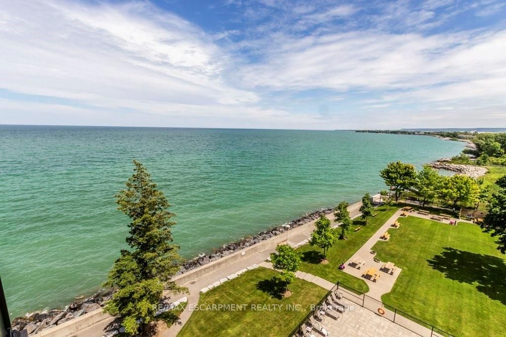 500 Green Road, #705