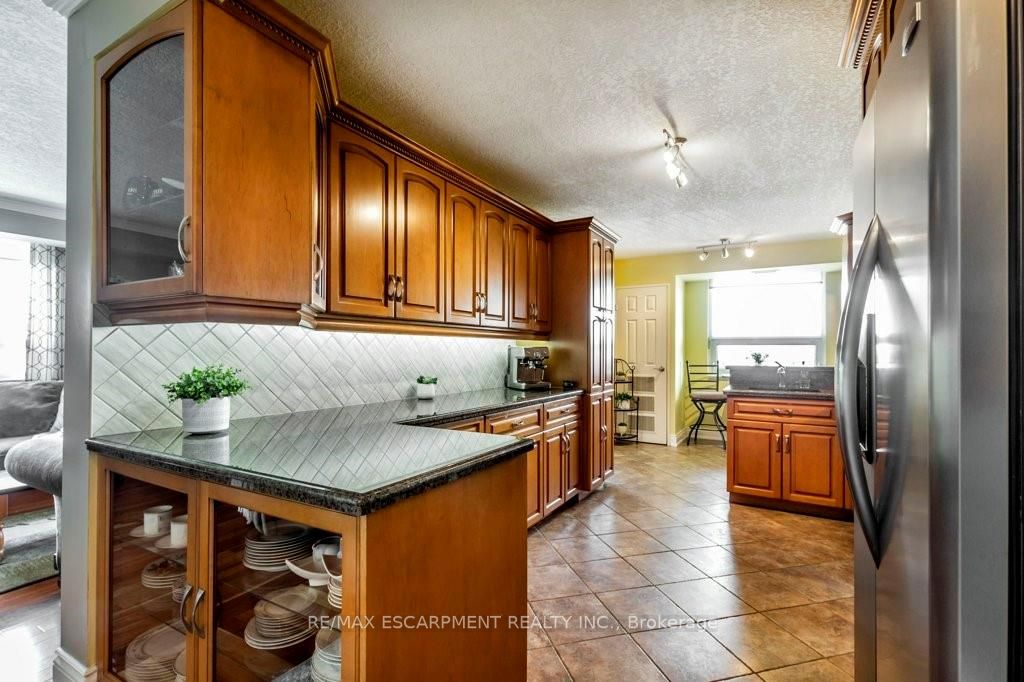 500 Green Road, #705