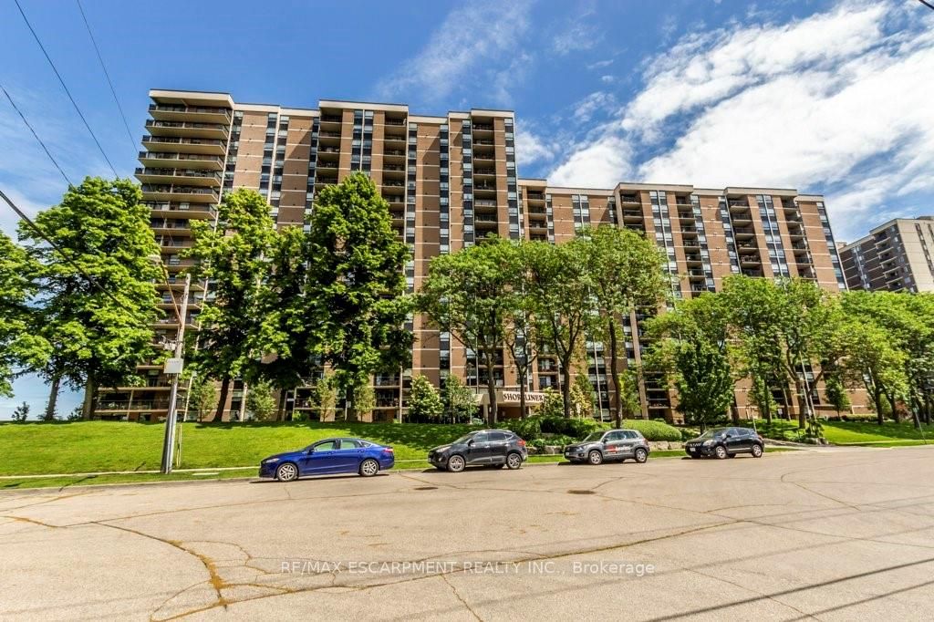 500 Green Road, #705