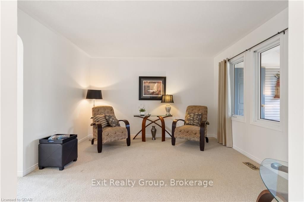32 Heritage Dr