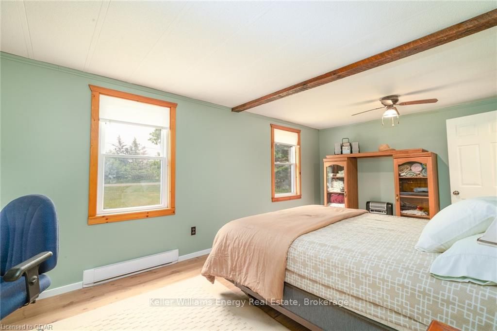 292 Salmon Point Rd