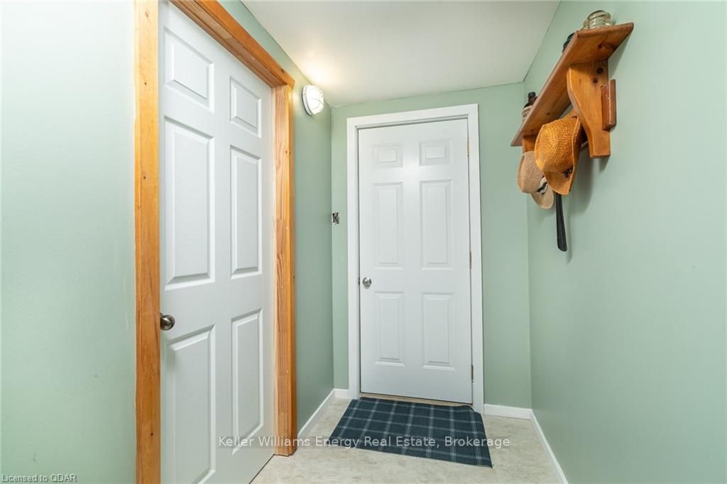 292 Salmon Point Rd