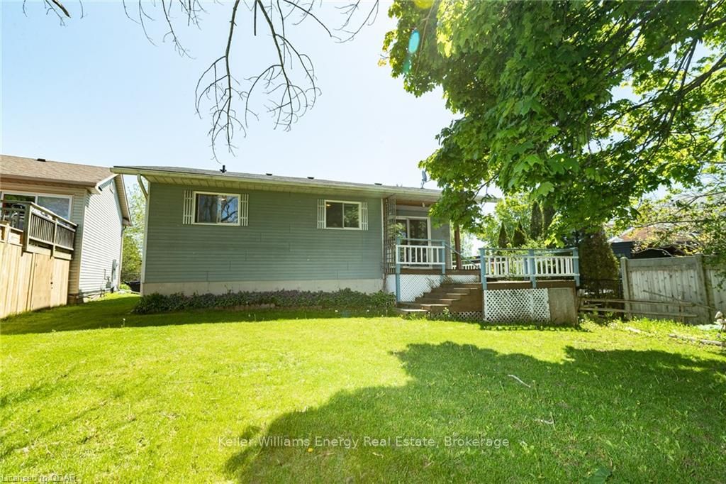 13 Harbourview Cres Cres