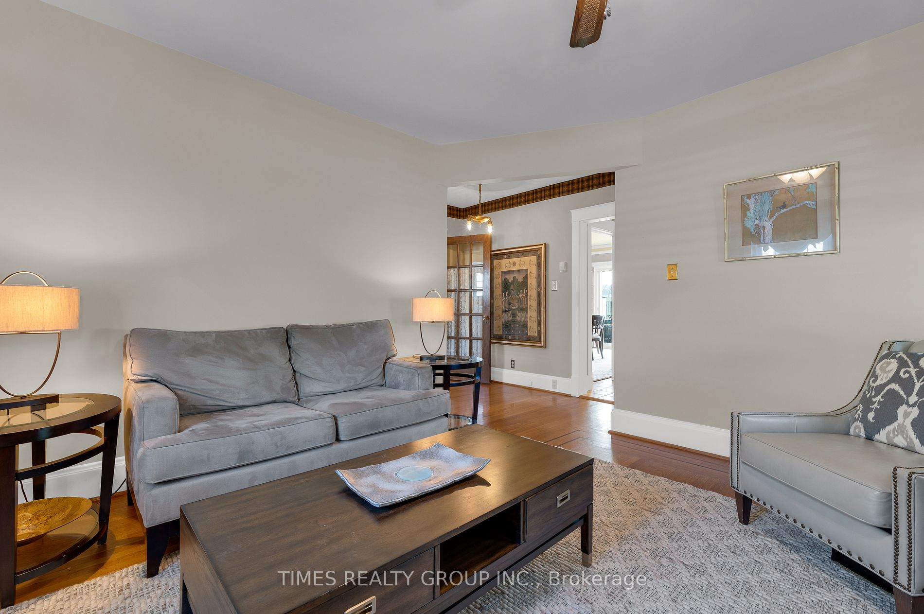 16 Nelles Blvd