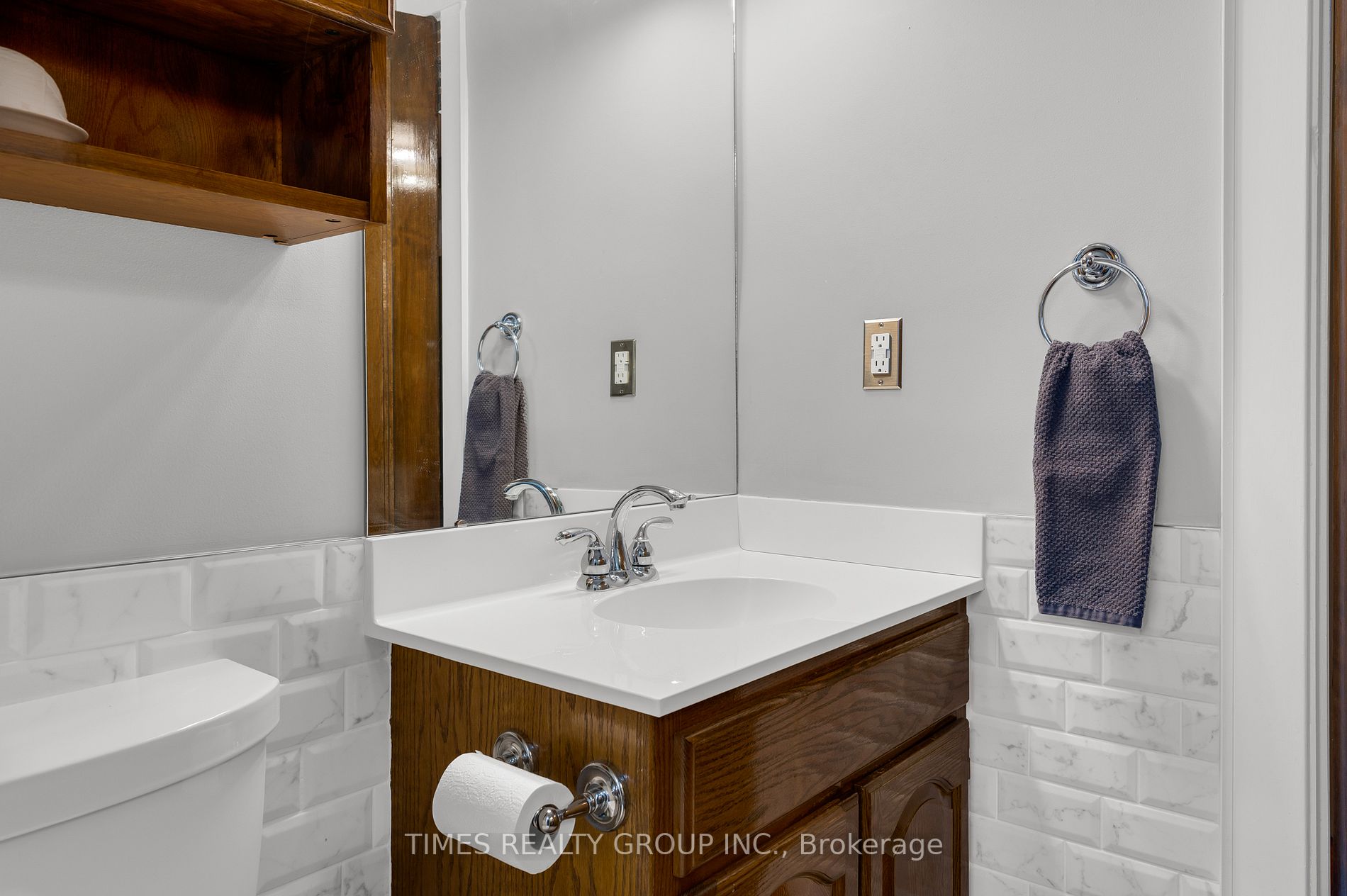 16 Nelles Blvd