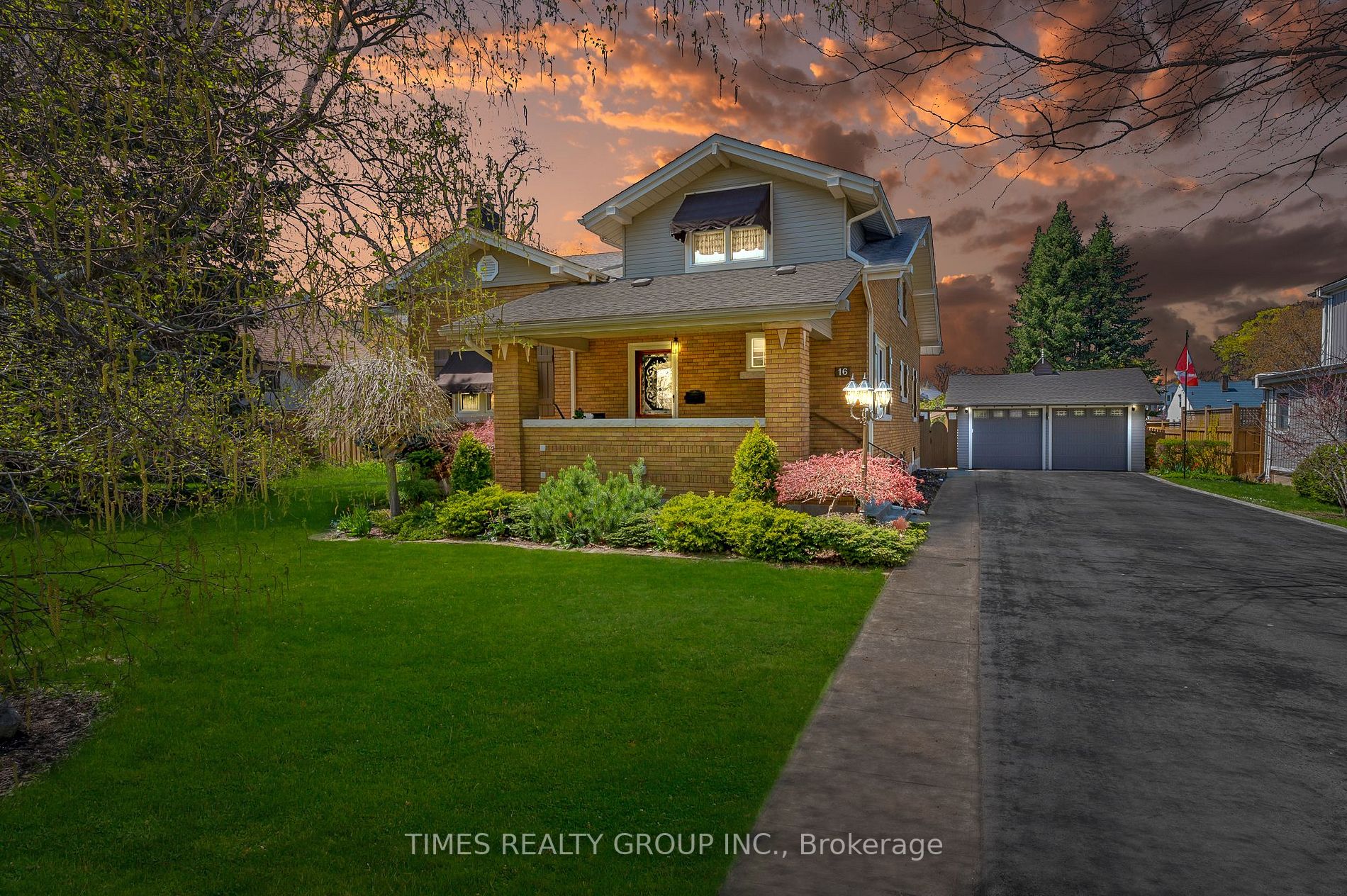 16 Nelles Blvd