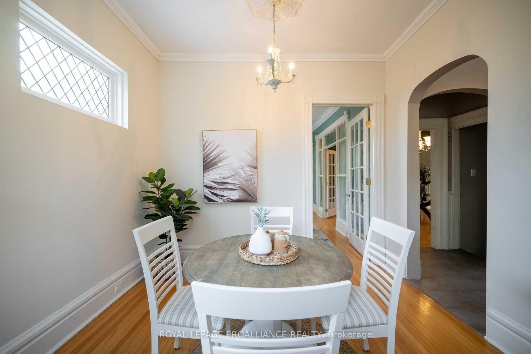 28 Bedford St