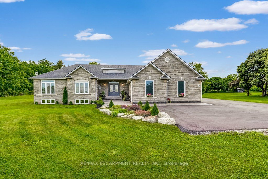 31 Parkside Dr
