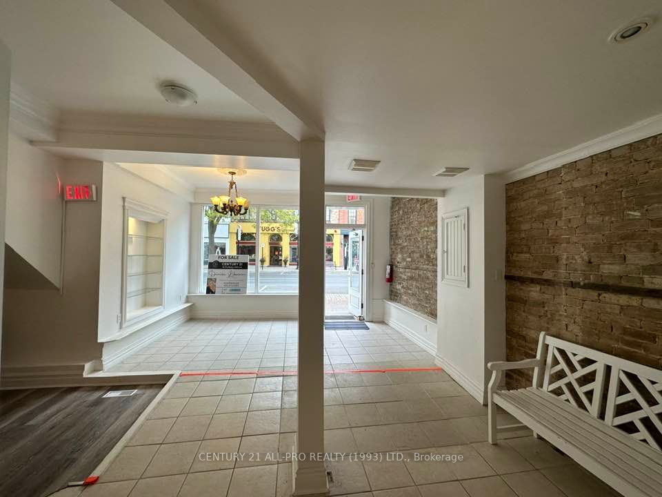 79 King St W, #8 & 8B