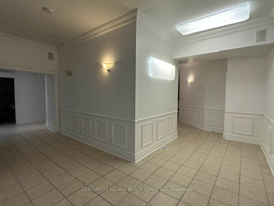 79 King St W, #8 & 8B