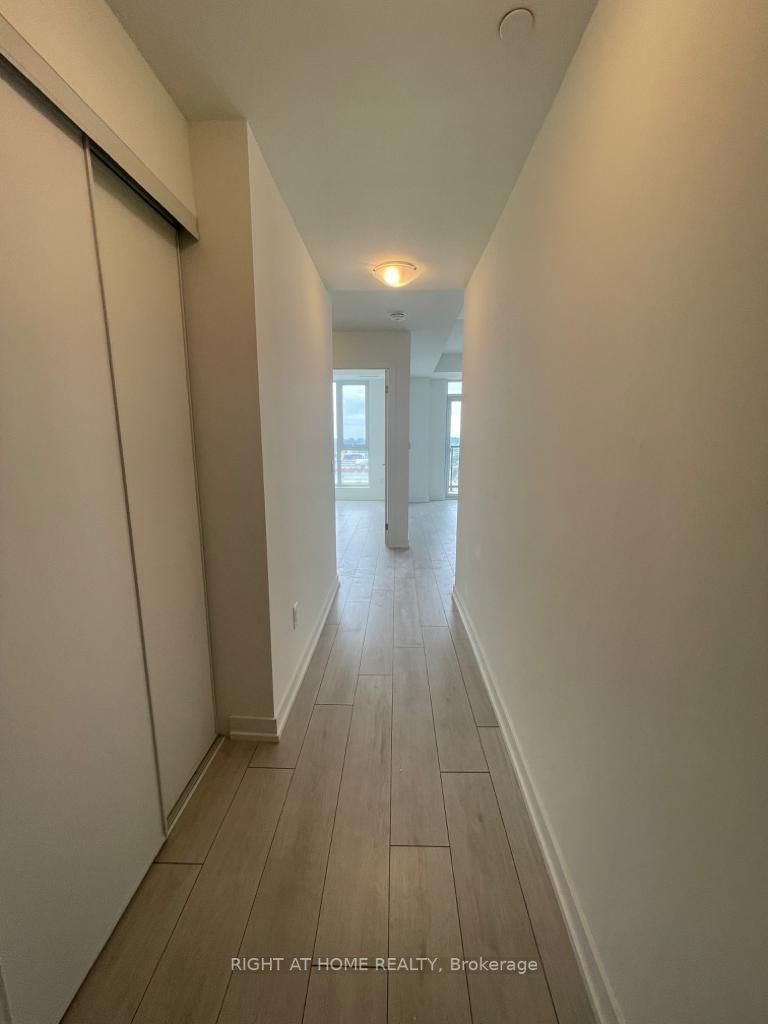 Listing X6624740 - Large Photo # 9