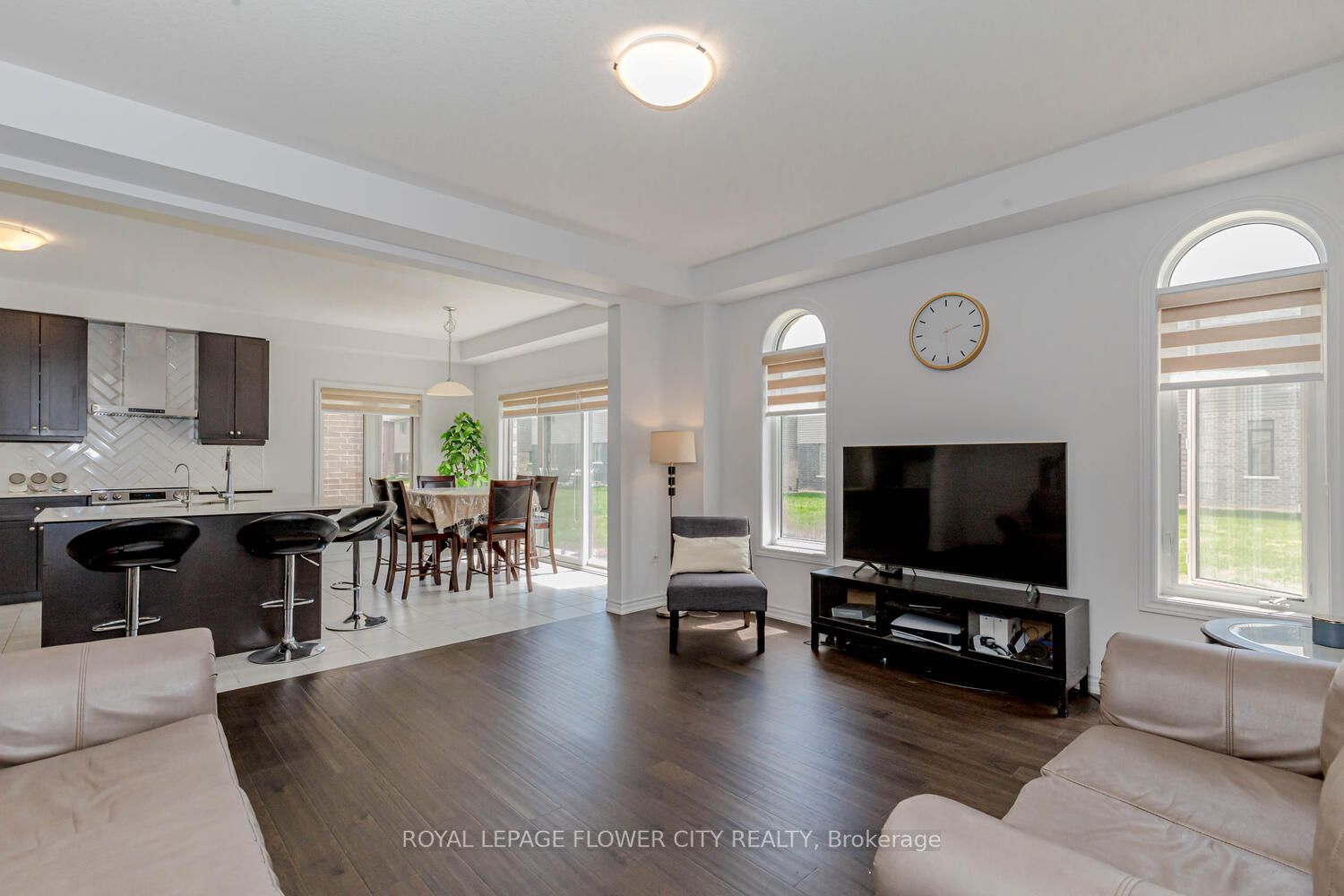 453 Blackburn Dr