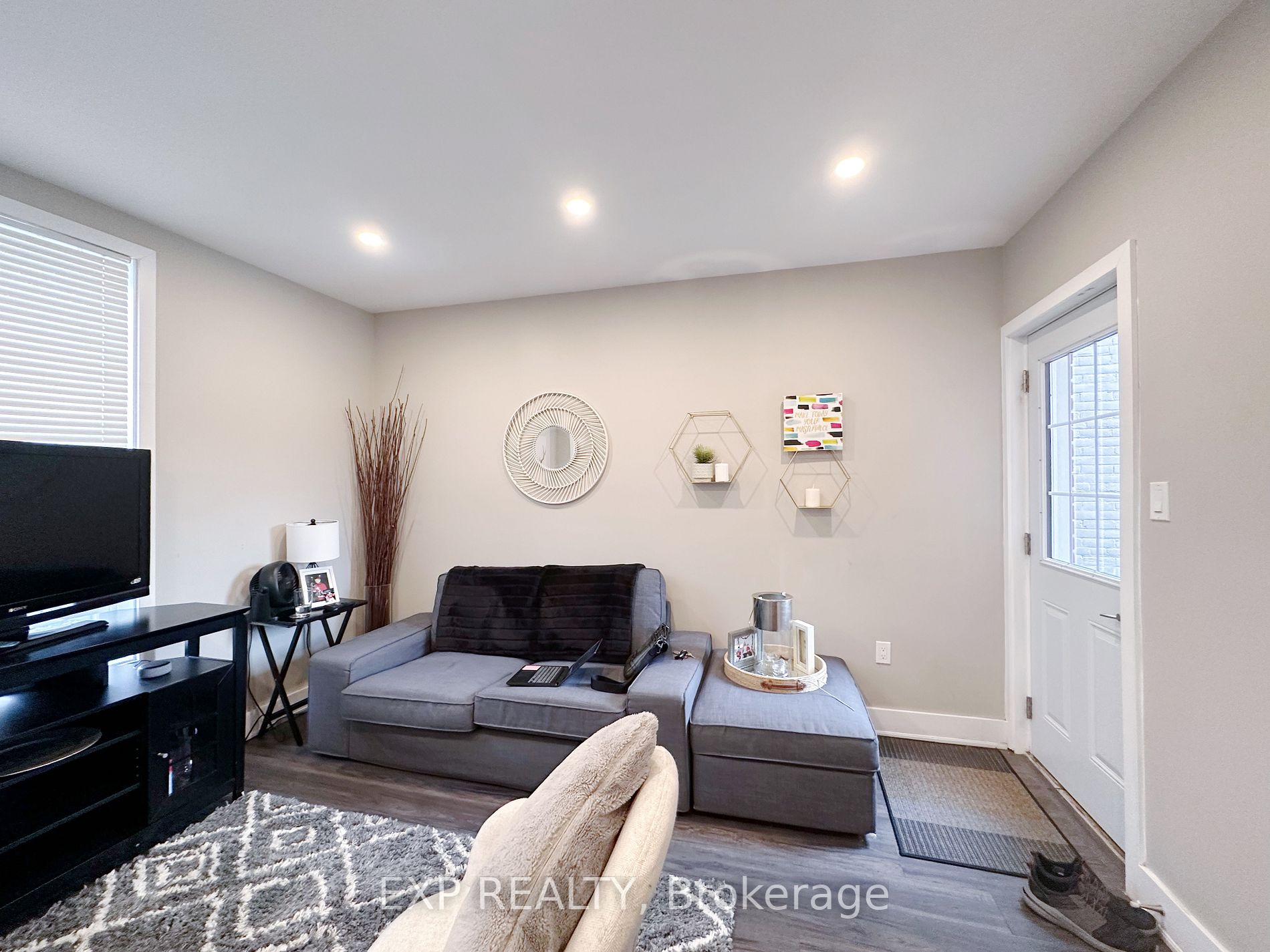 29 Ashley St