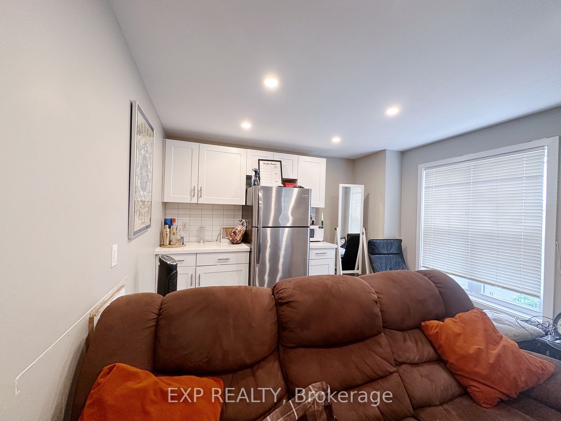 29 Ashley St