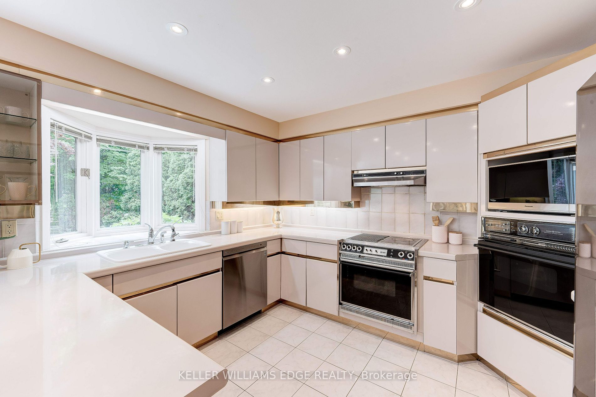 91 Chancery Dr