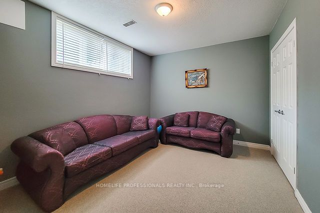 42 Creanona Blvd