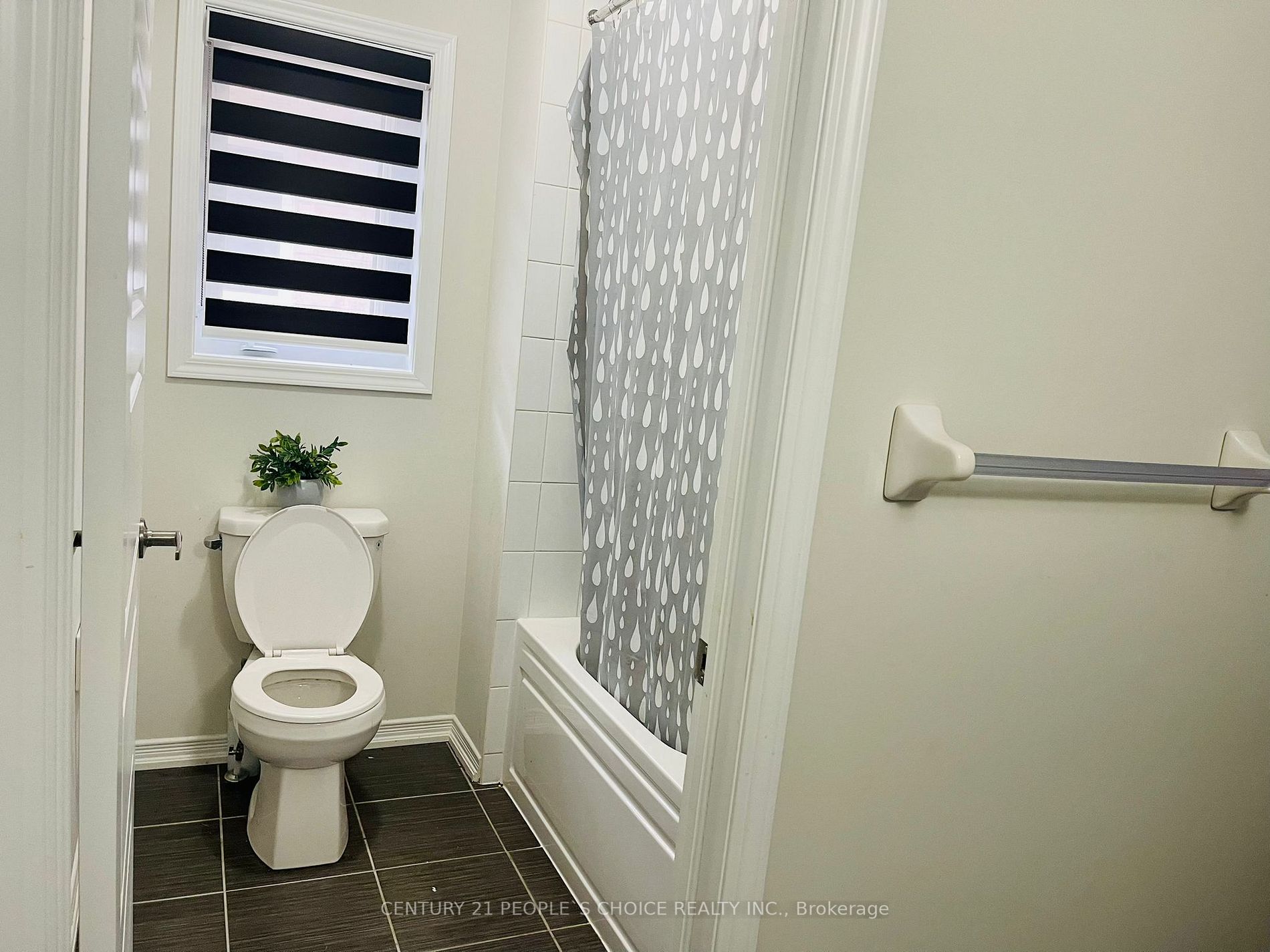 5 Burgess Cres