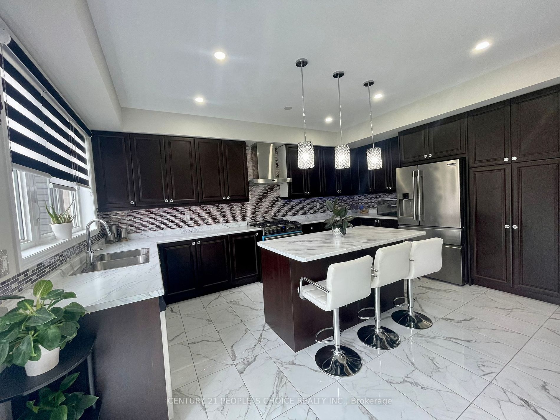 5 Burgess Cres
