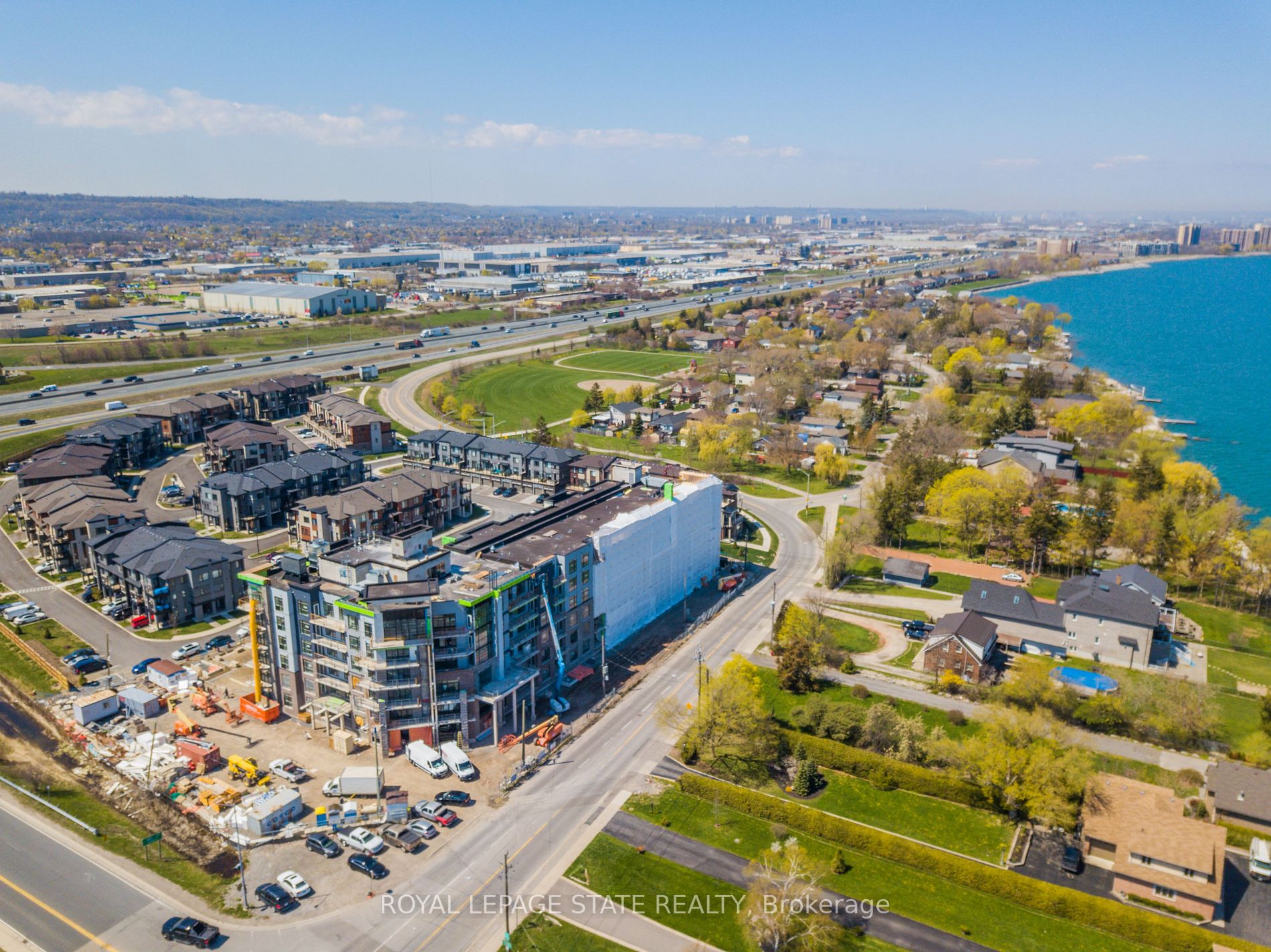 600 North Service Road, #212
