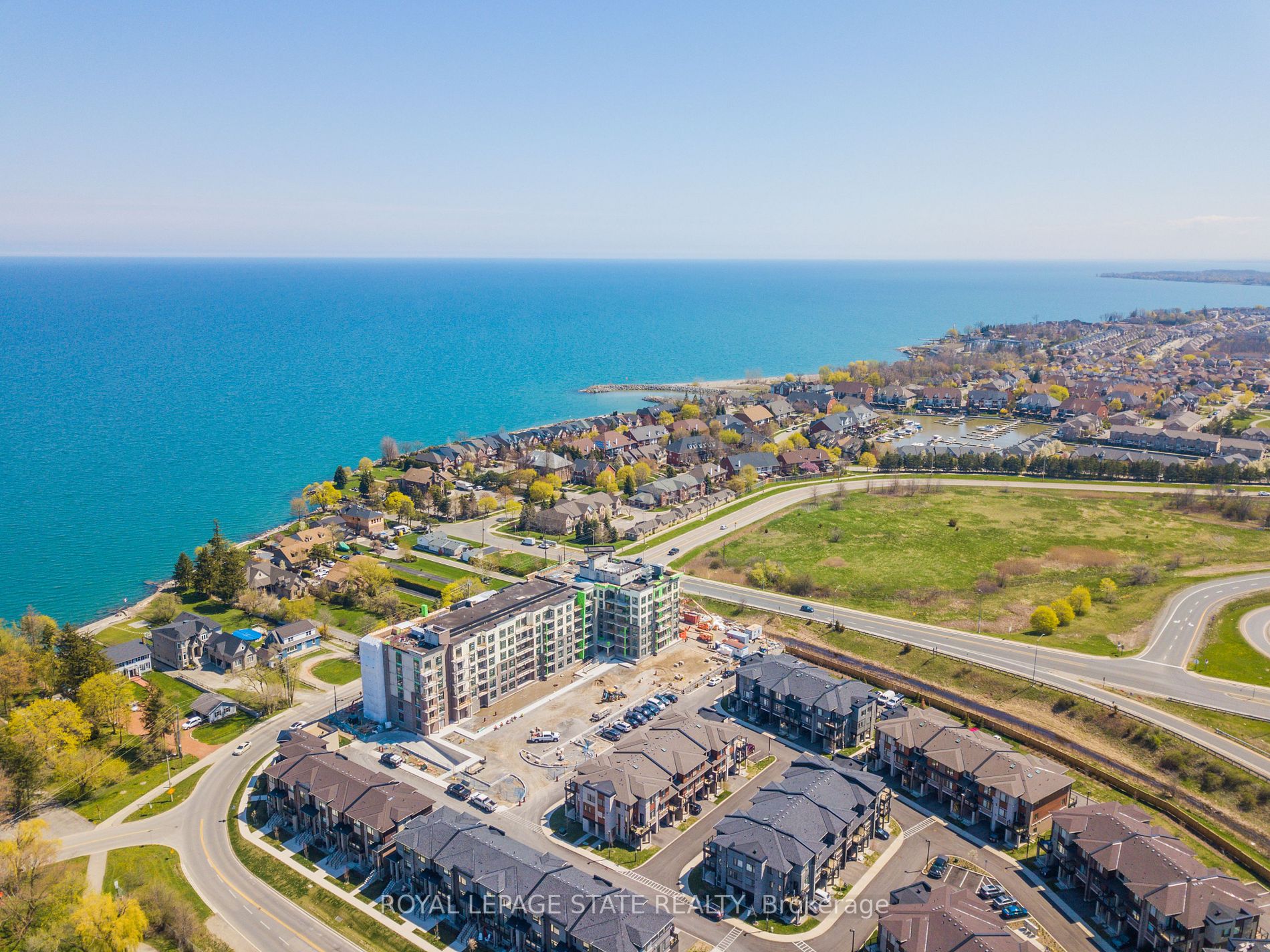 600 North Service Road, #212