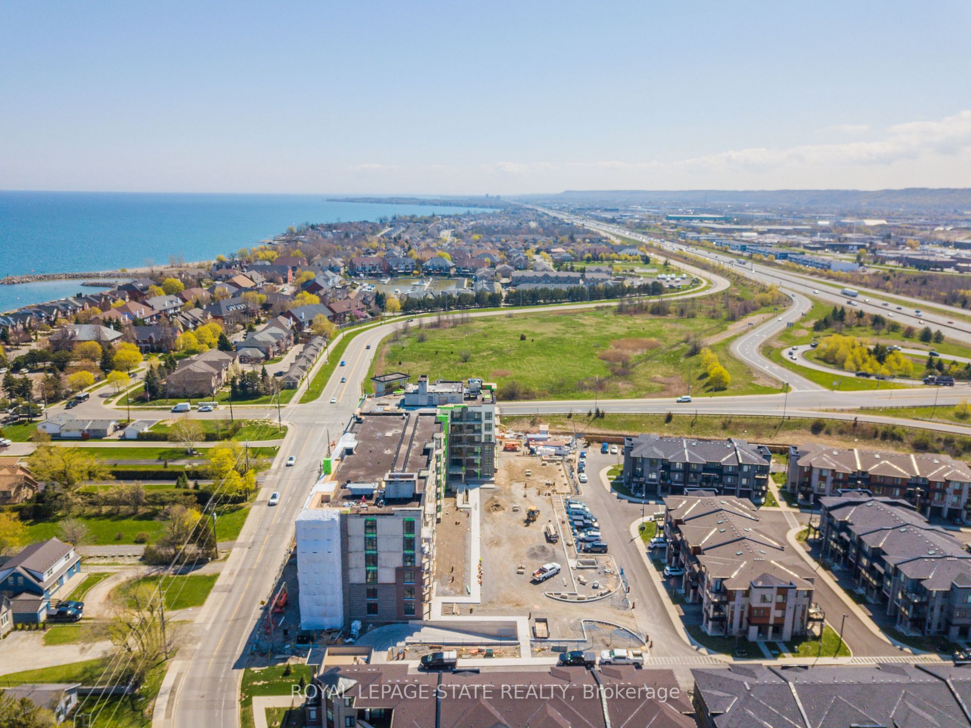 600 North Service Road, #212