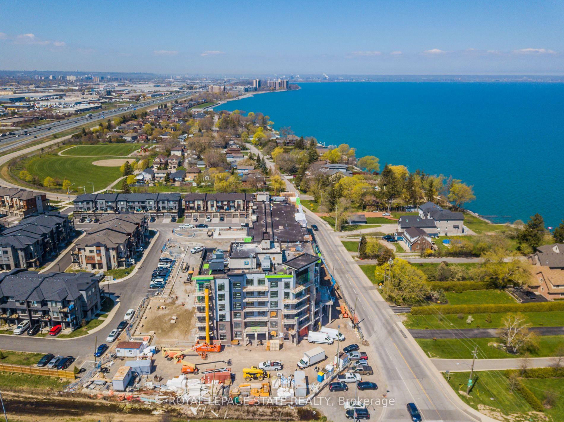 600 North Service Road, #212