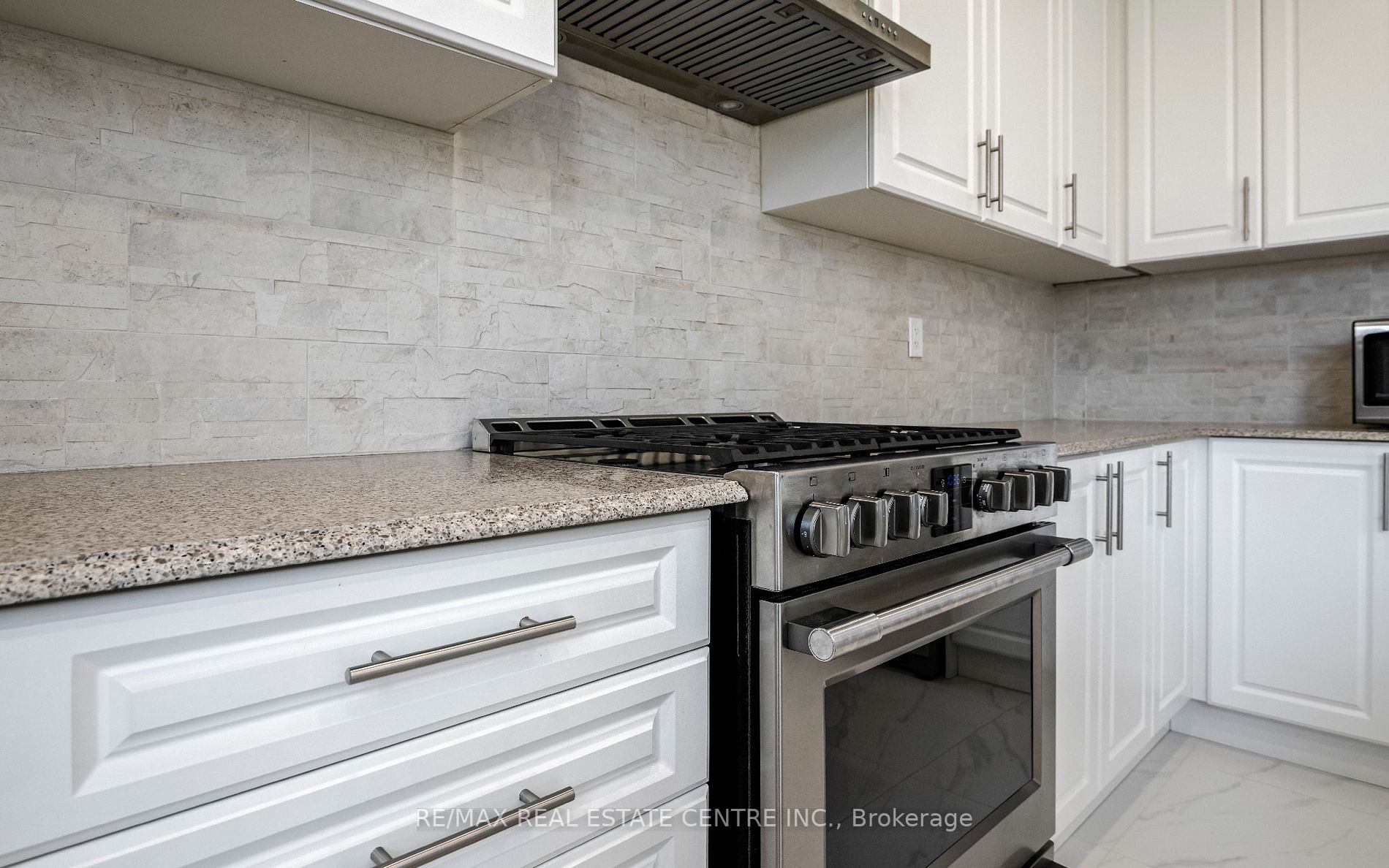 51 Anderson Avenue