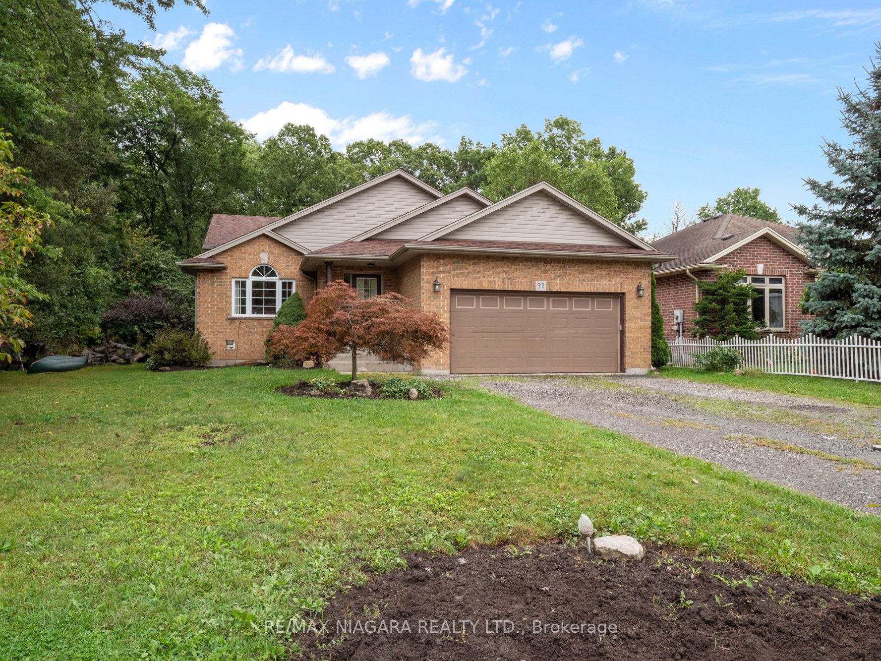 92 Thorold Ave