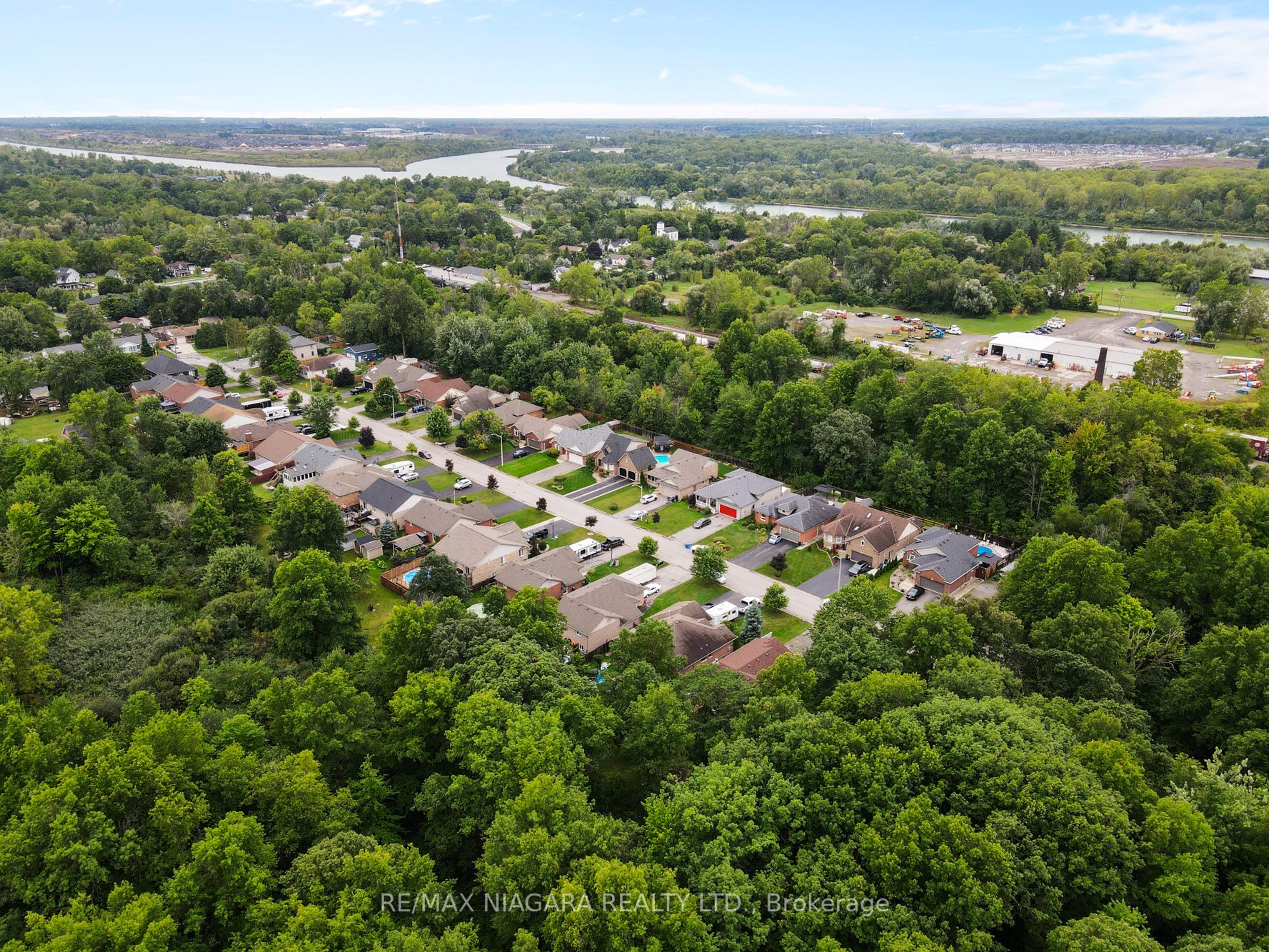 92 Thorold Ave