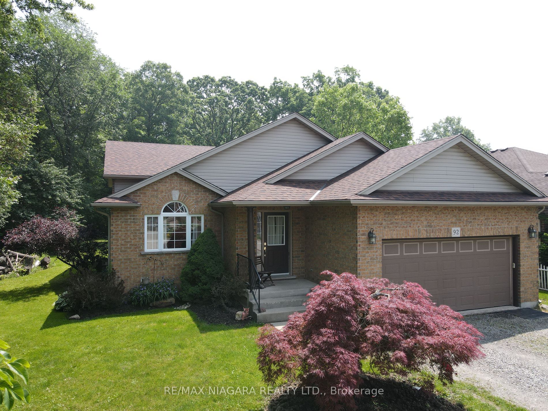 92 Thorold Ave