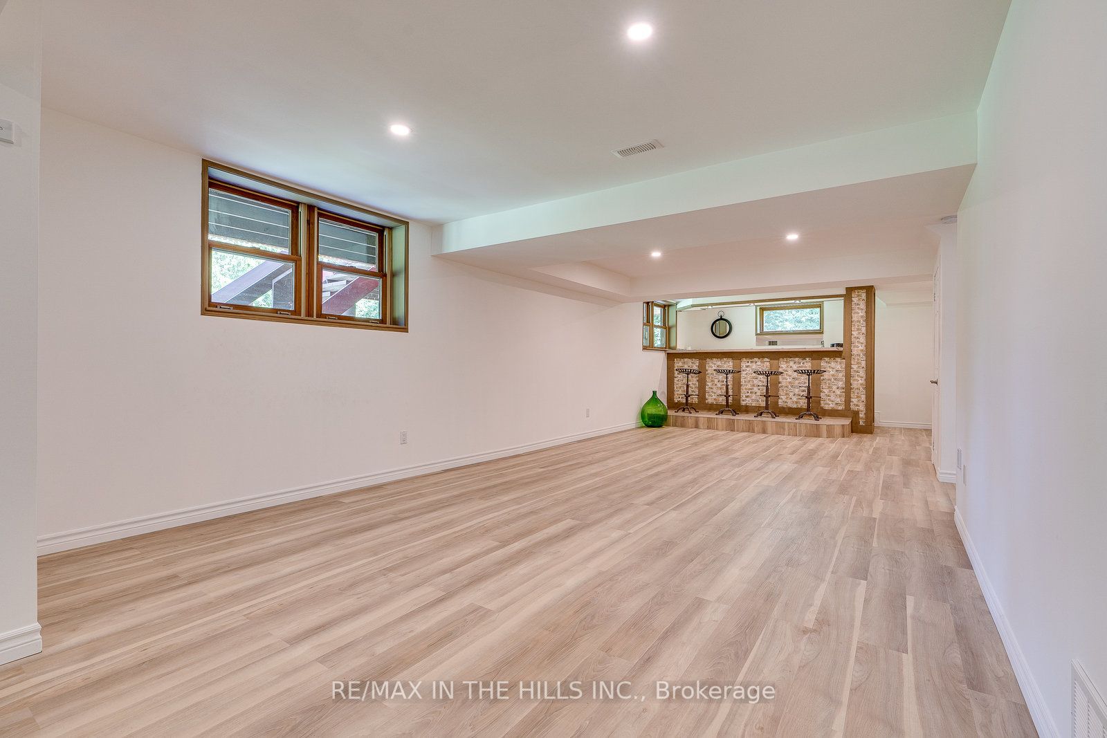 308341 Hockley Road